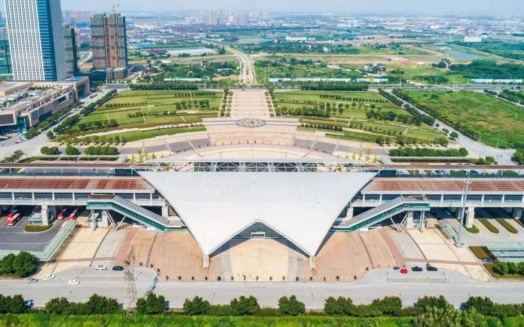 楼处电话→主页详情售楼处首页网站线上接待中心-楼盘图文解析pg电子试玩网站免费2025No丨无锡融创城铁未来中心售(图15)